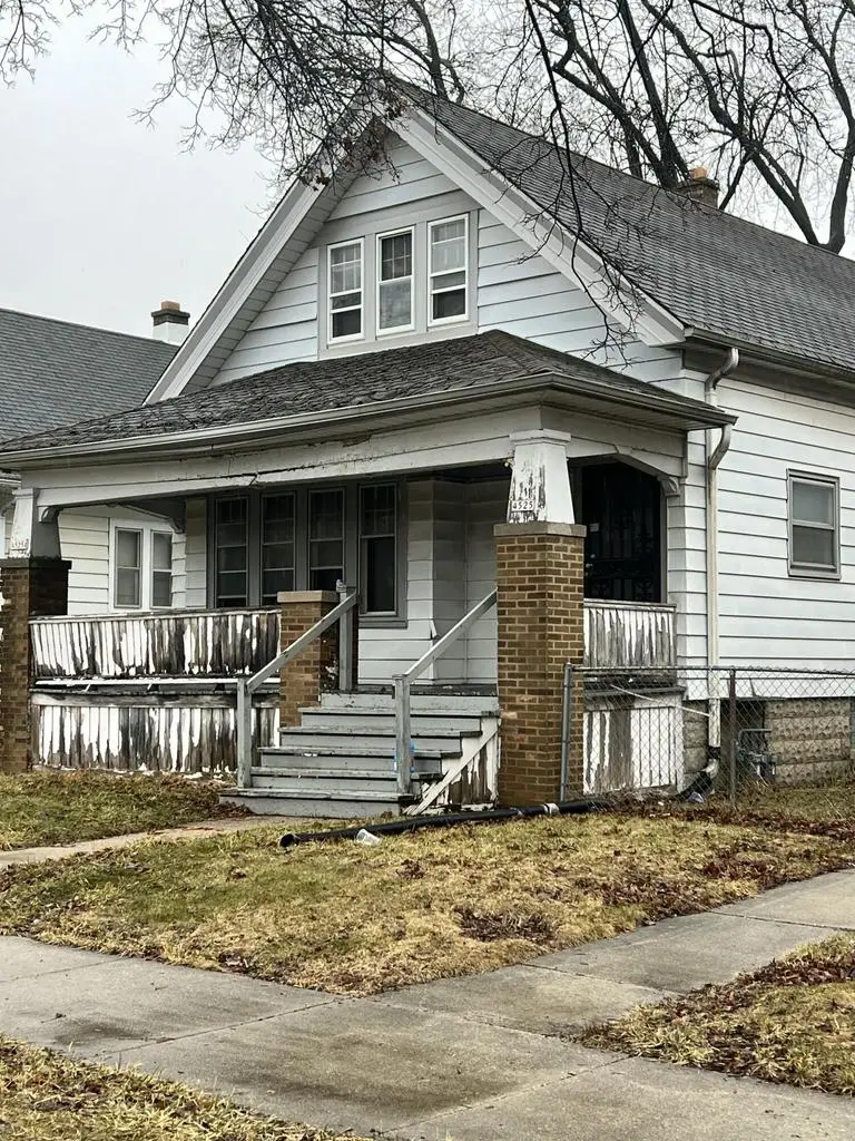 4525 N 28th STREET, Milwaukee, WI 53209 - #1