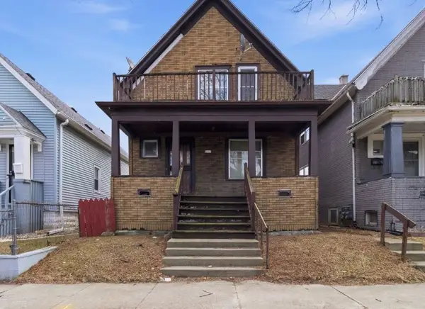 2466 N 33rd STREET, Milwaukee, WI 53210