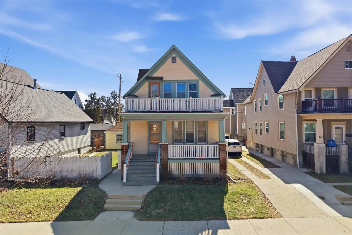 313 E Oklahoma AVENUE #A, Milwaukee, WI 53207 - #1