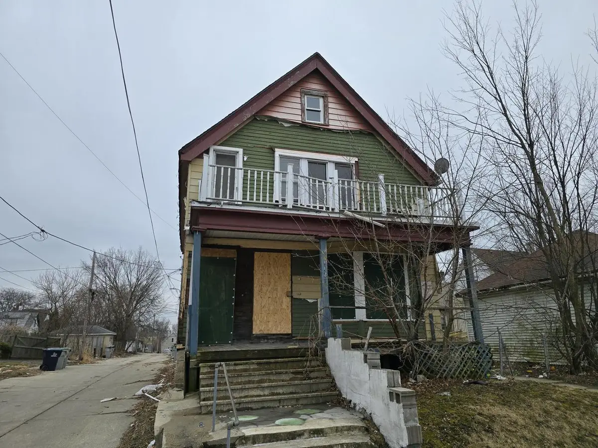 1121 W Finn PLACE #1121A, Milwaukee, WI 53206 - #1