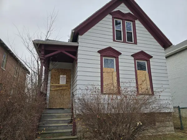 2935 N Vel R Phillips AVENUE, Milwaukee, WI 53212