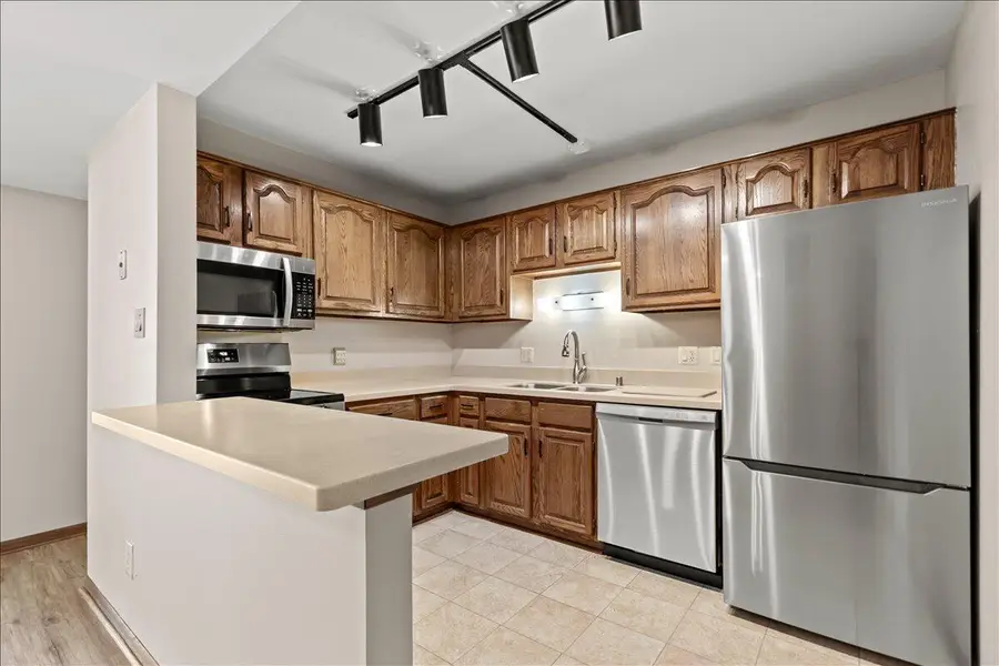 N84W15979 Menomonee AVENUE #102, Menomonee Falls, WI 53051 - #3