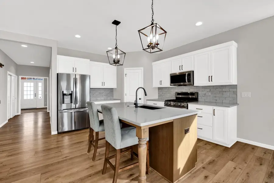 N62W21743 Augusta PARKWAY, Menomonee Falls, WI 53051 - #3