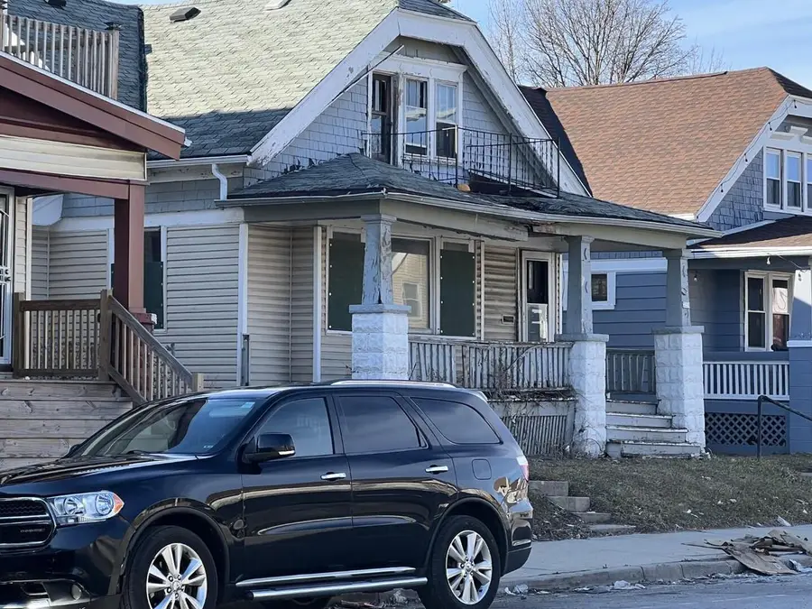 3259 N 27th STREET, Milwaukee, WI 53216 - #2