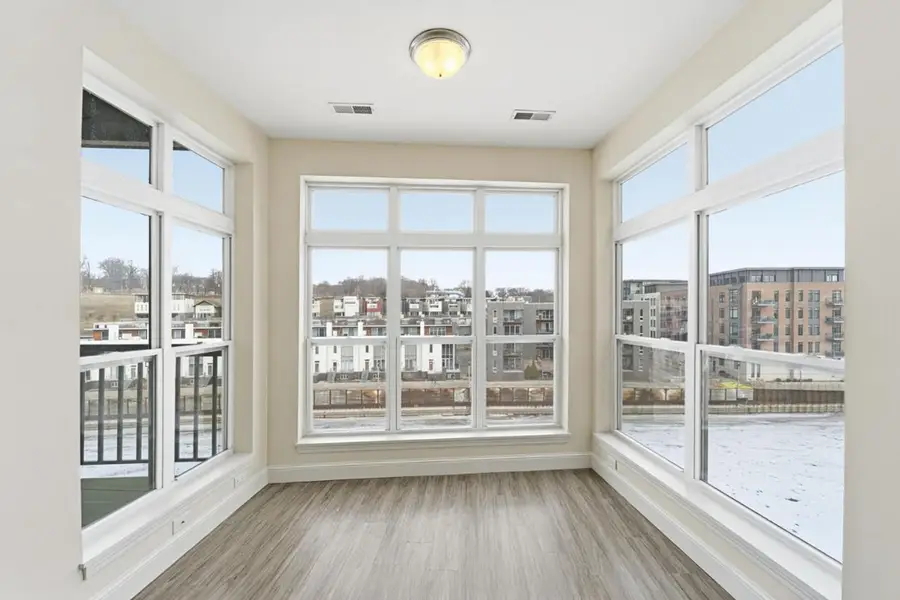 1905 N Water STREET #303, Milwaukee, WI 53202 - #2