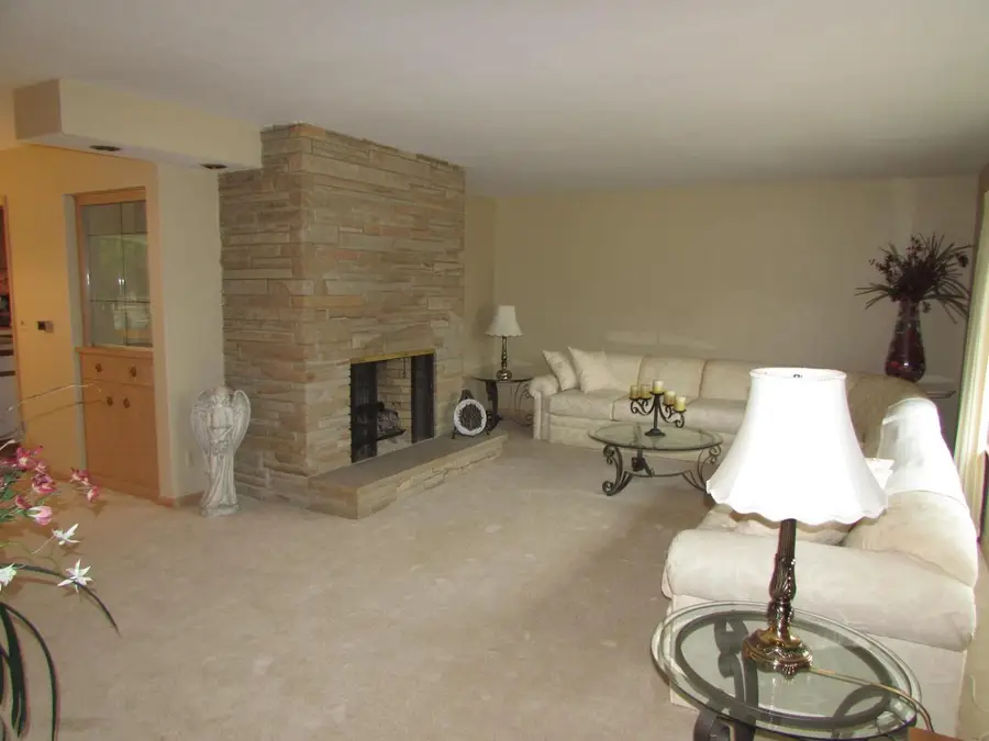 203 Grand AVENUE, Thiensville, WI 53092 - #3