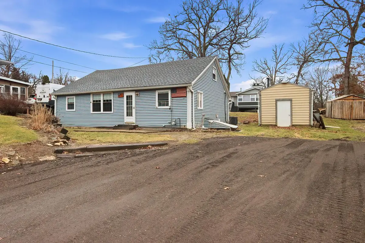 33737 S Lakeshore DRIVE, Burlington, WI 53105 - #1