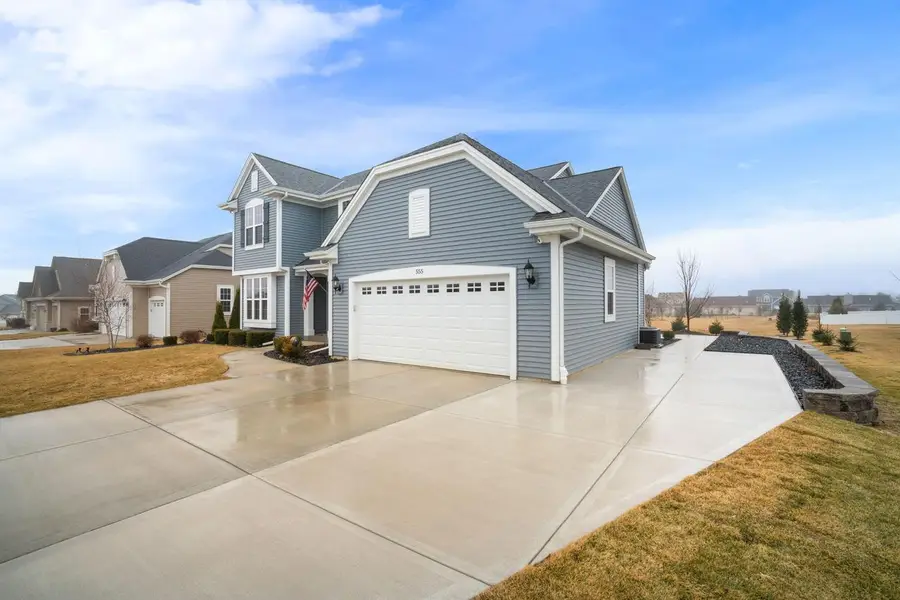 555 Spur ROAD, Slinger, WI 53086 - #2