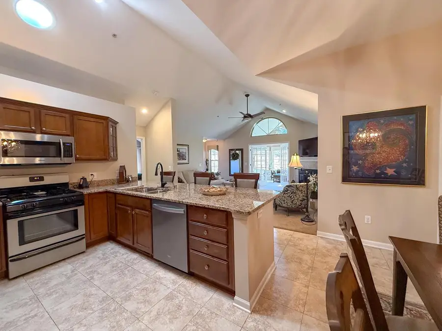 15330 Huff WAY, Brookfield, WI 53005 - #3