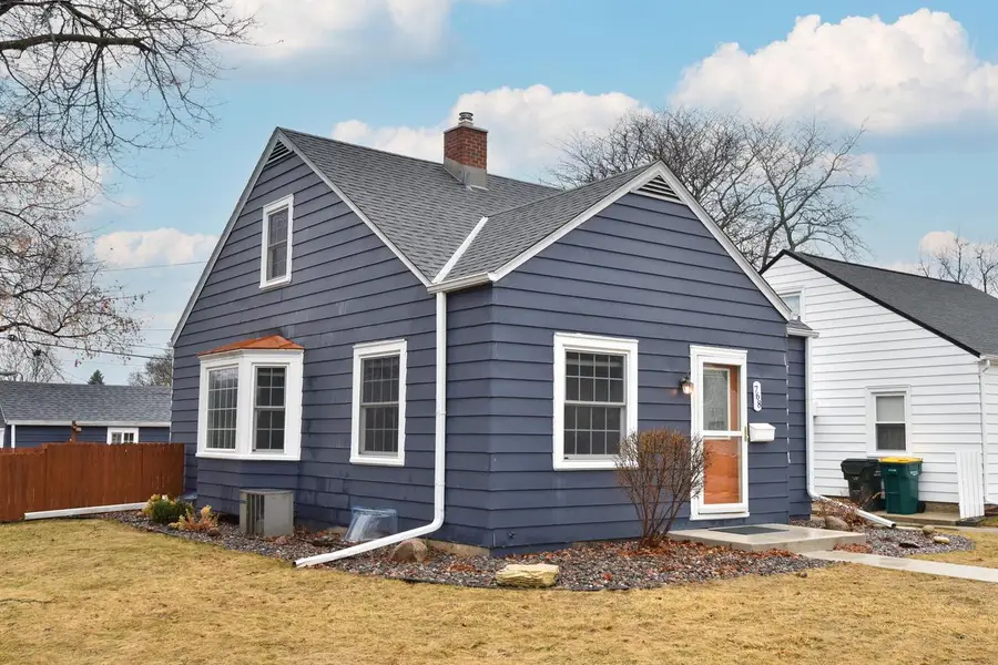 768 2nd AVENUE, West Bend, WI 53095 - #3