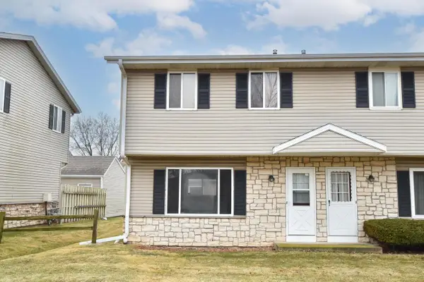 W163N11528 Windsor COURT #A, Germantown, WI 53022