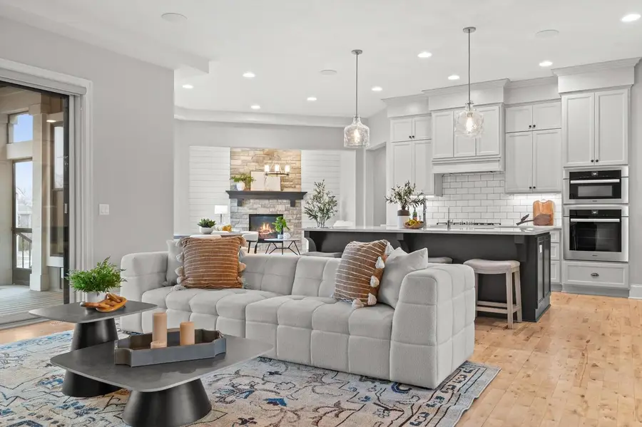 W248N2151 Kettle Cove COURT, Pewaukee, WI 53072 - #2