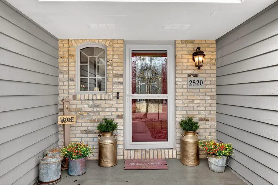 2520 Skyline DRIVE, West Bend, WI 53090 - #3