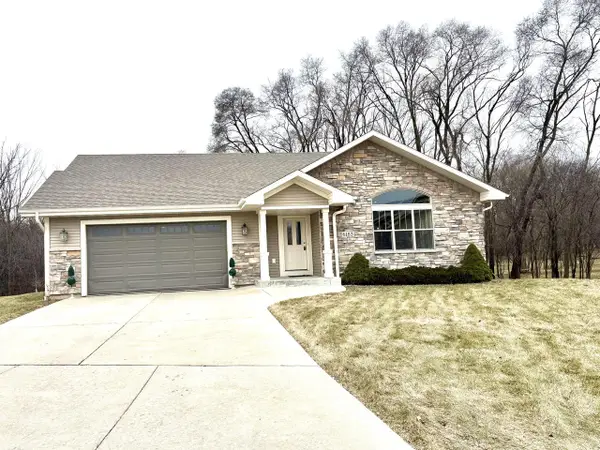 6183 S 40th STREET, Greenfield, WI 53221