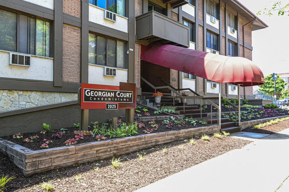 2025 E Greenwich AVENUE #101, Milwaukee, WI 53211 - #1