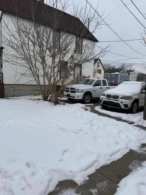 2523 W Garfield AVENUE #2525, Milwaukee, WI 53205 - #3