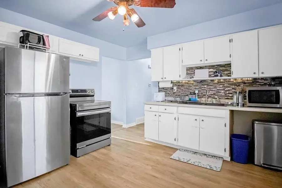 8250 W Acacia STREET, Milwaukee, WI 53223 - #3