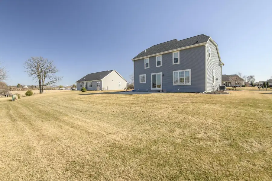 512 Westlawn AVENUE, Mukwonago, WI 53149 - #3