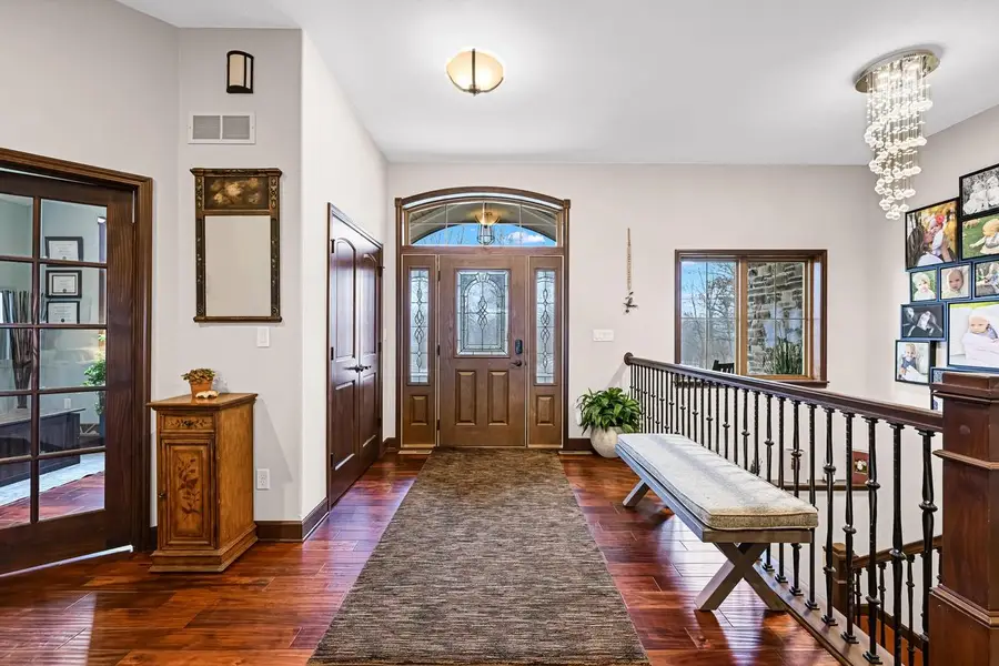 4722 W Oakwood ROAD, Franklin, WI 53132 - #3