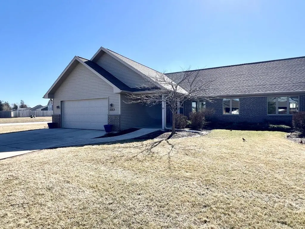 231 Windmill LANE, Walworth, WI 53184 - #1