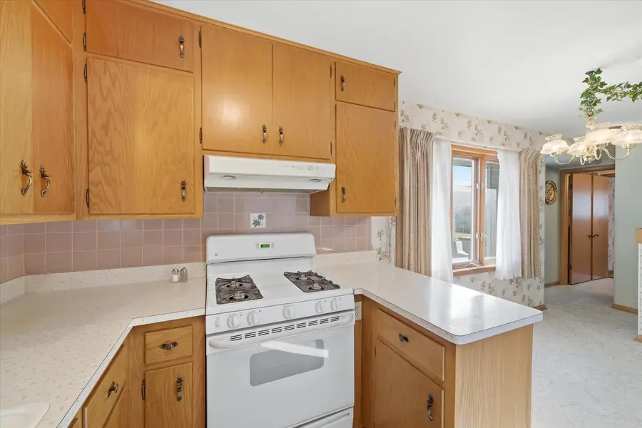 7106 N 37th STREET, Milwaukee, WI 53209 - #3