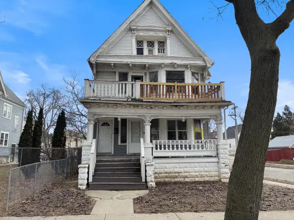 2200 N 42nd STREET #2202, Milwaukee, WI 53208