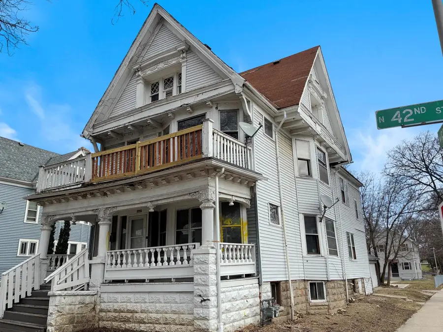 2200 N 42nd STREET #2202, Milwaukee, WI 53208 - #3