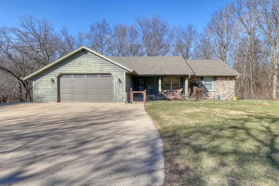 W276S4440 Elk Valley COURT, Waukesha, WI 53189 - #2