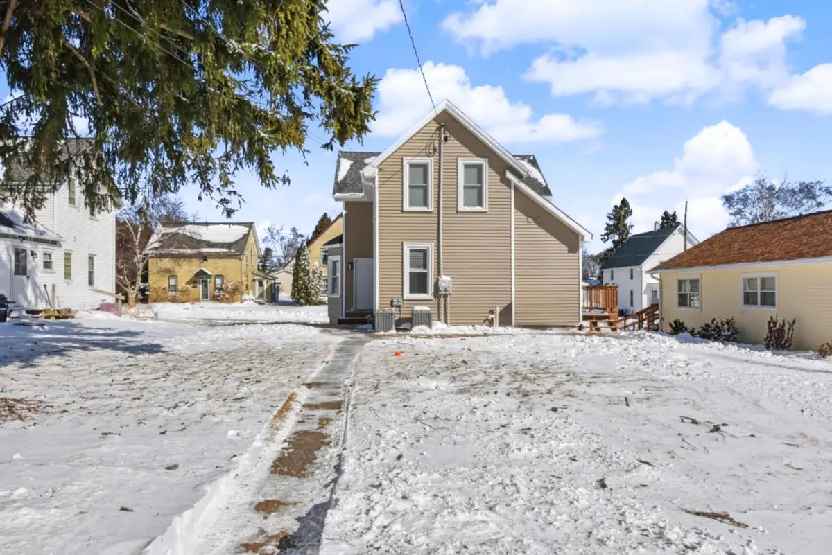 123 E Cleveland STREET #125, Port Washington, WI 53074 - #1