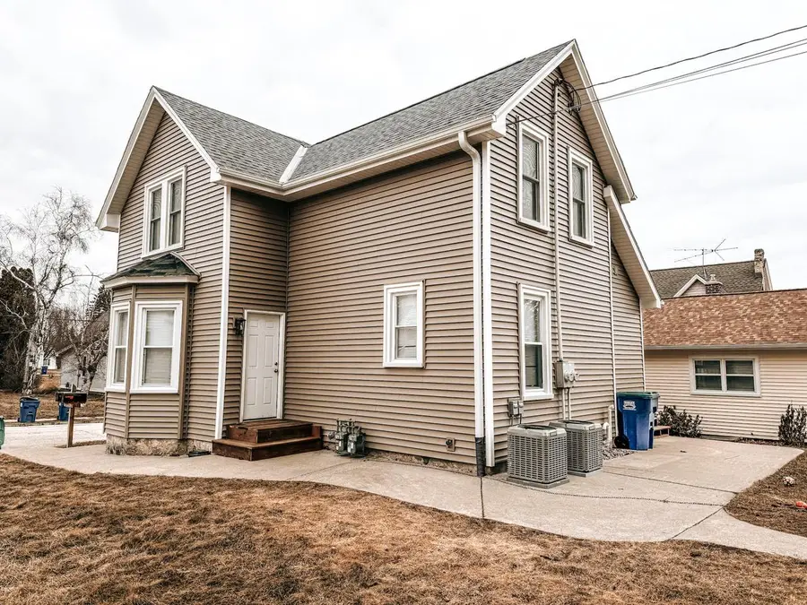 123 E Cleveland STREET #125, Port Washington, WI 53074 - #2