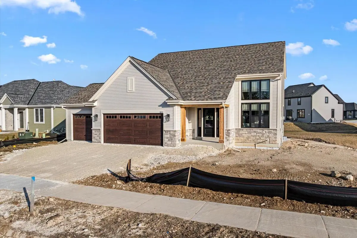 3817 White Oak WAY, Waukesha, WI 53188 - #1