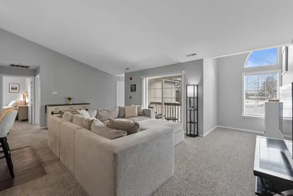 9374 W Loomis ROAD #4, Franklin, WI 53132