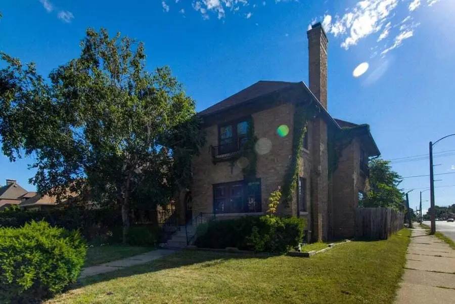 2704 N 46th STREET, Milwaukee, WI 53210 - #2