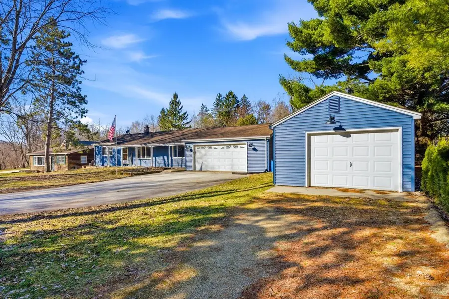 W377S3527 School Section Lake DRIVE, Dousman, WI 53118 - #2
