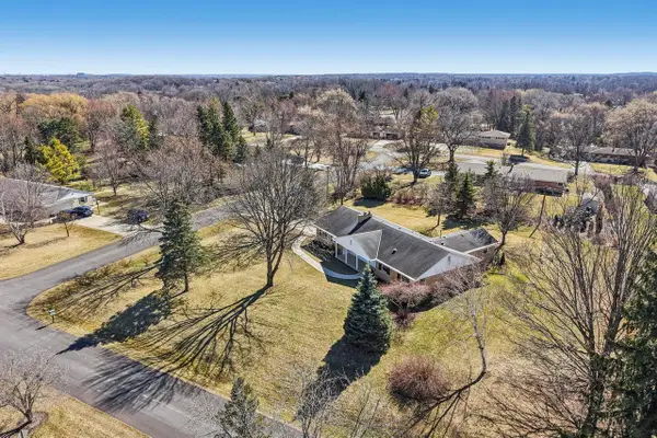 15865 Burleigh BOULEVARD, Brookfield, WI 53005