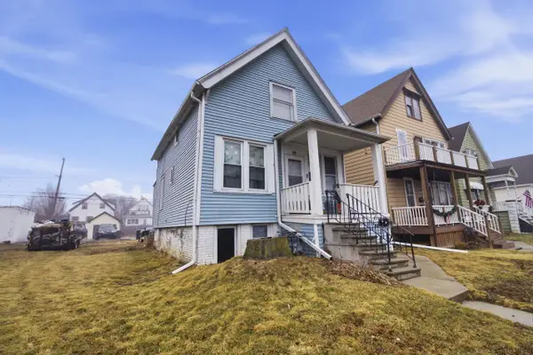 3630 E Barnard AVENUE, Cudahy, WI 53110