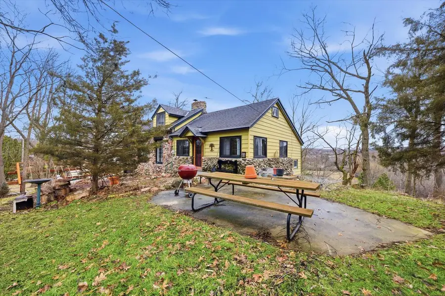 1576 Highland AVENUE, Hubertus, WI 53033 - #3