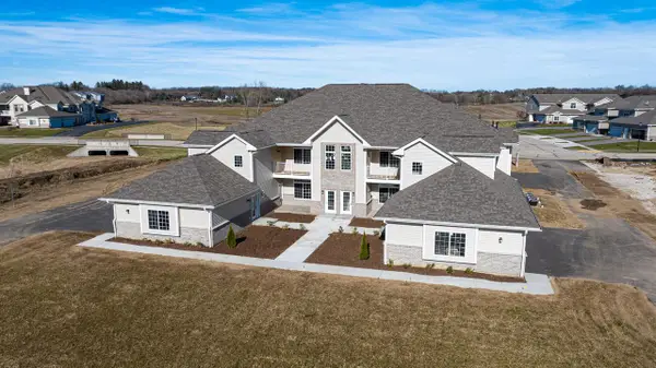 1629 Grey Fox TRAIL #B, Mukwonago, WI 53149