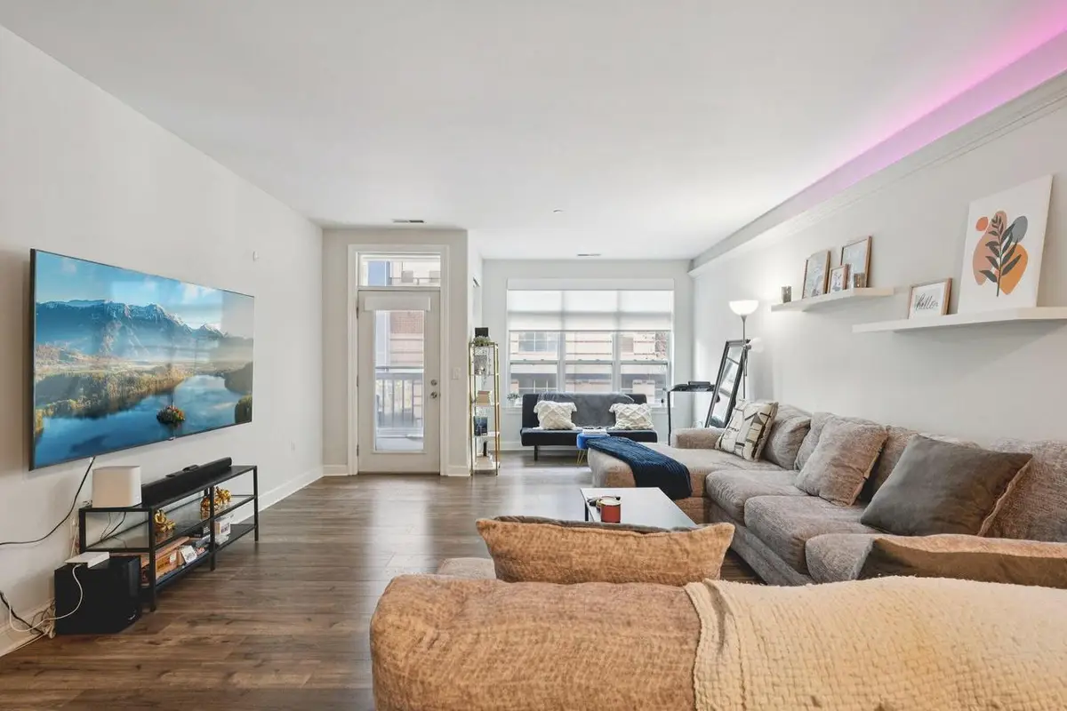 1915 N Water STREET #209, Milwaukee, WI 53202 - #1