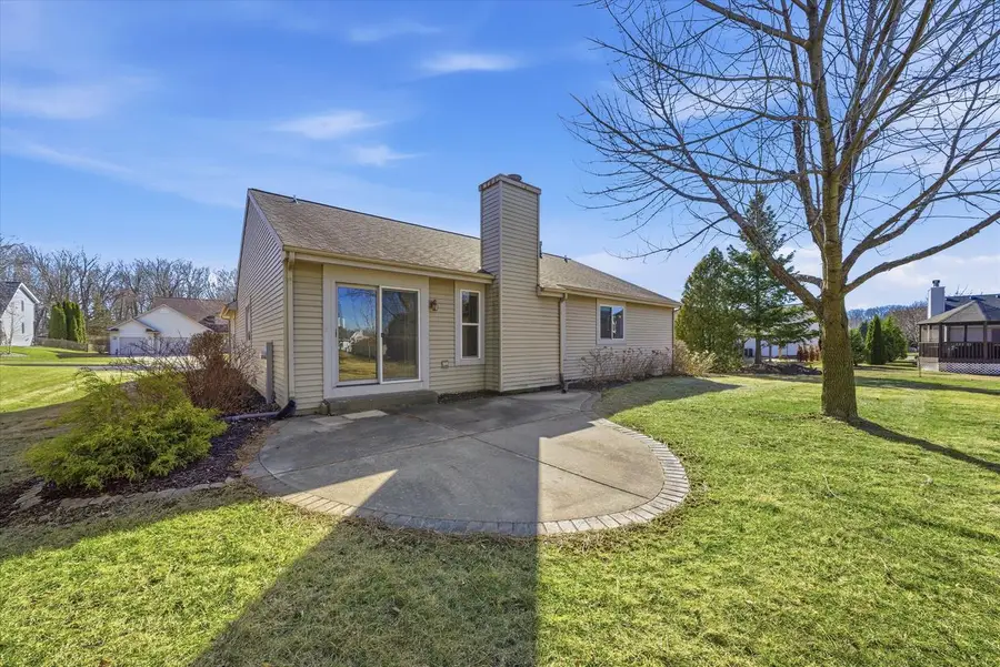 2050 Blackfoot AVENUE, Grafton, WI 53024 - #2