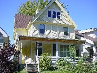 3215 N 20th STREET, Milwaukee, WI 53206 - #1