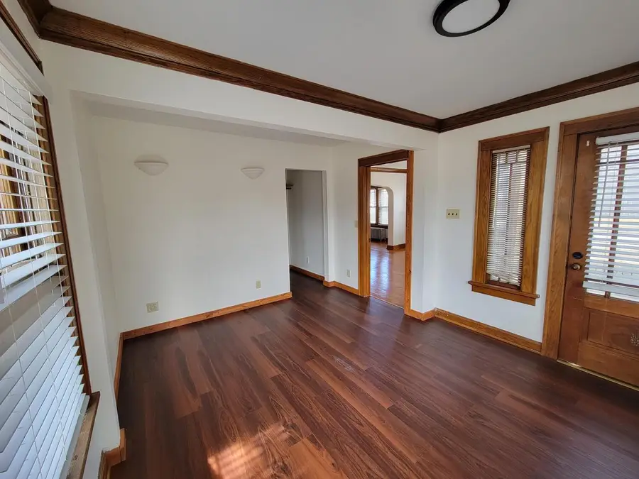 502 W Oakland AVENUE, Port Washington, WI 53074 - #3