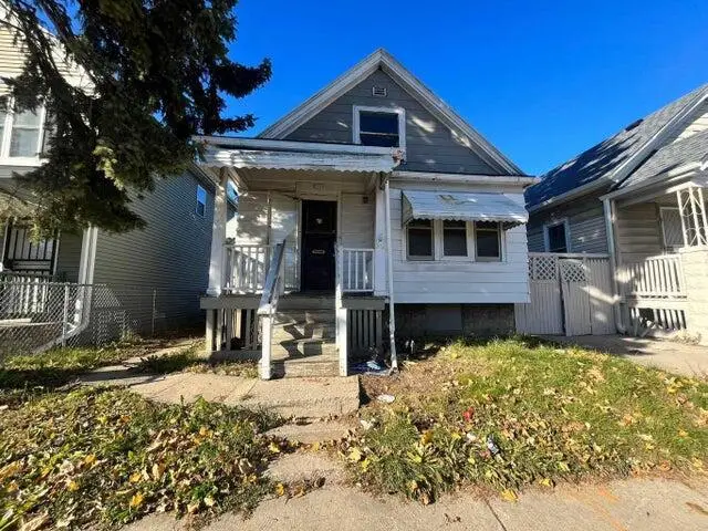 2753 N 20th STREET, Milwaukee, WI 53206 - #1