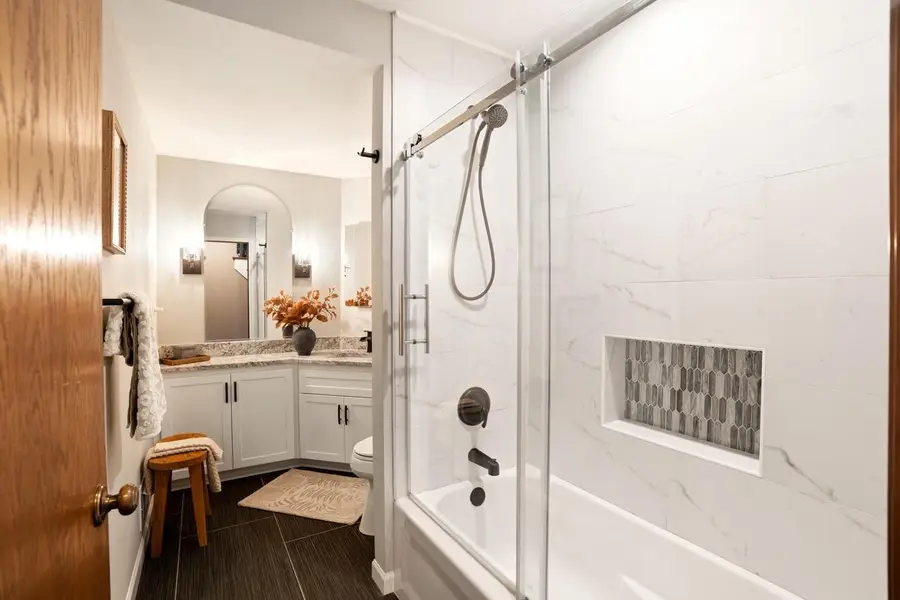 3850 Klondike COURT #B, Brookfield, WI 53045 - #3