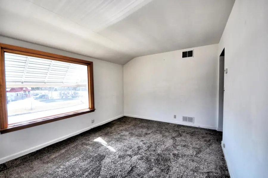 1230 E Howard AVENUE #1232, Milwaukee, WI 53207 - #3