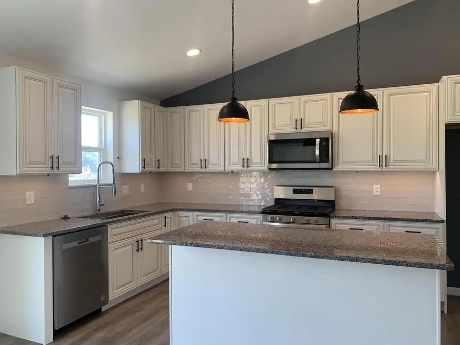 220 Linden LANE, Delavan, WI 53115 - #3