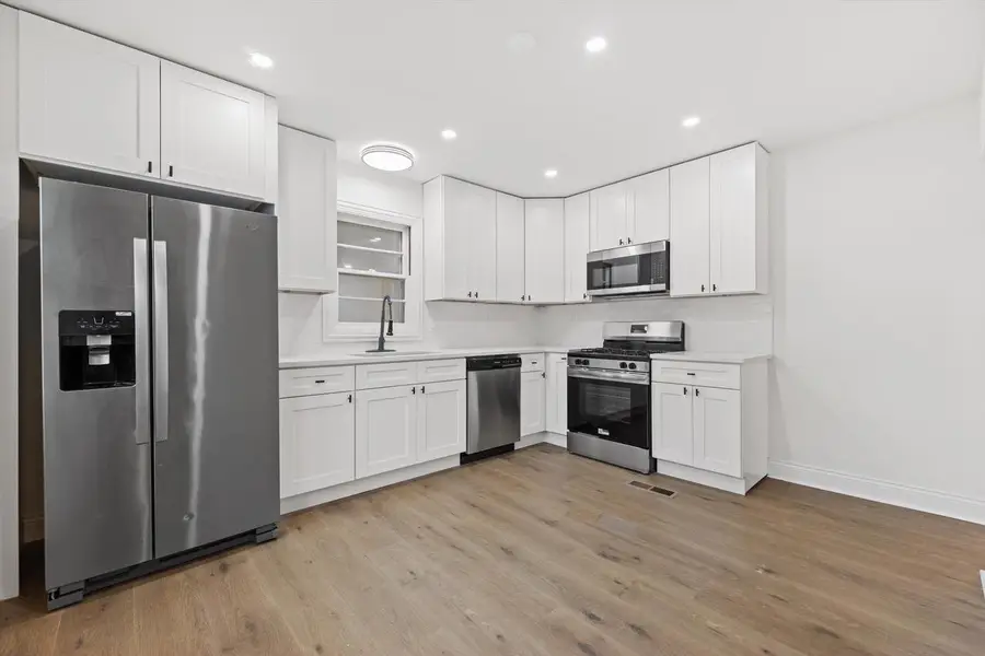 4821 N 53rd STREET, Milwaukee, WI 53218 - #3