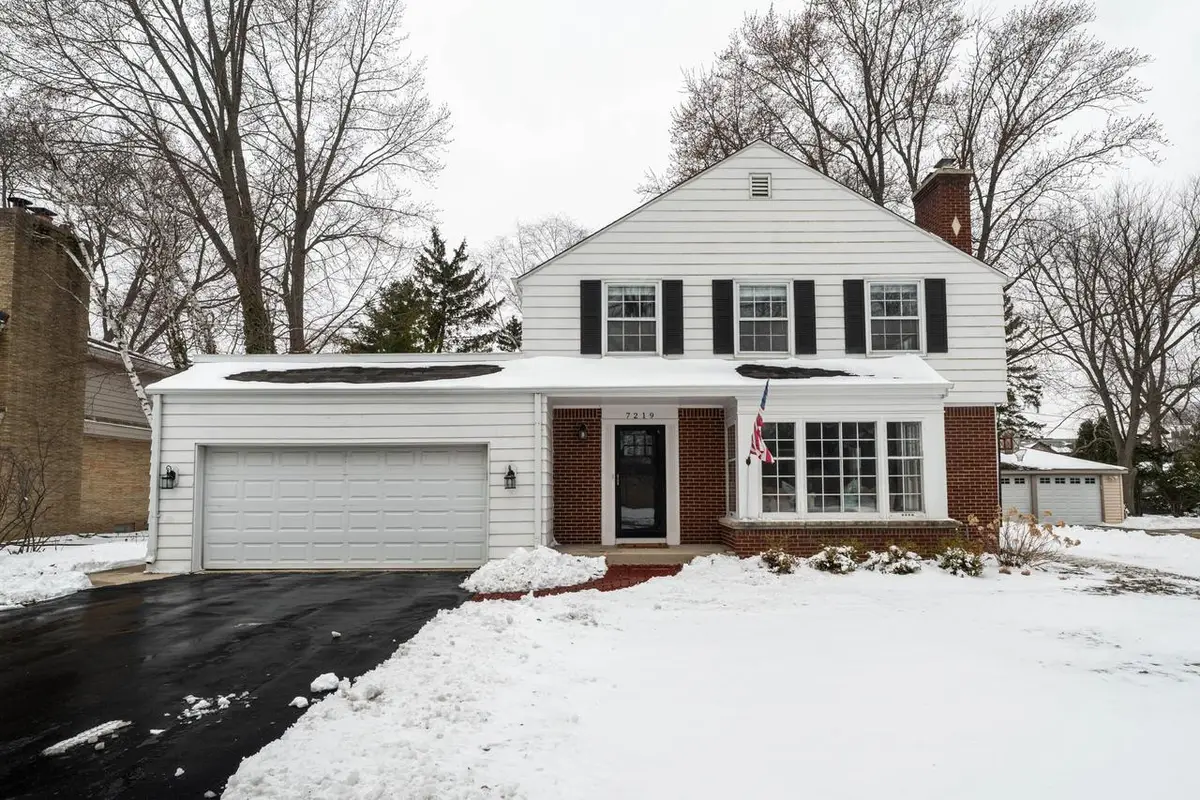 7219 N Santa Monica BOULEVARD, Fox Point, WI 53217 - #1