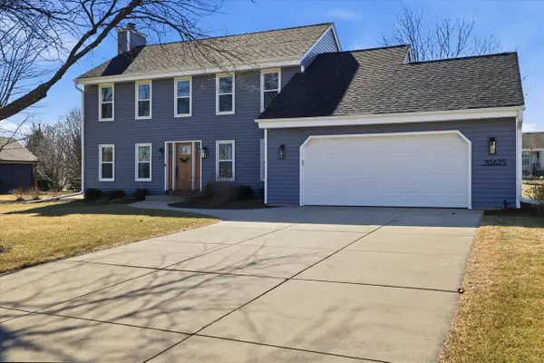 W141N10625 Wooded Hills DRIVE, Germantown, WI 53022