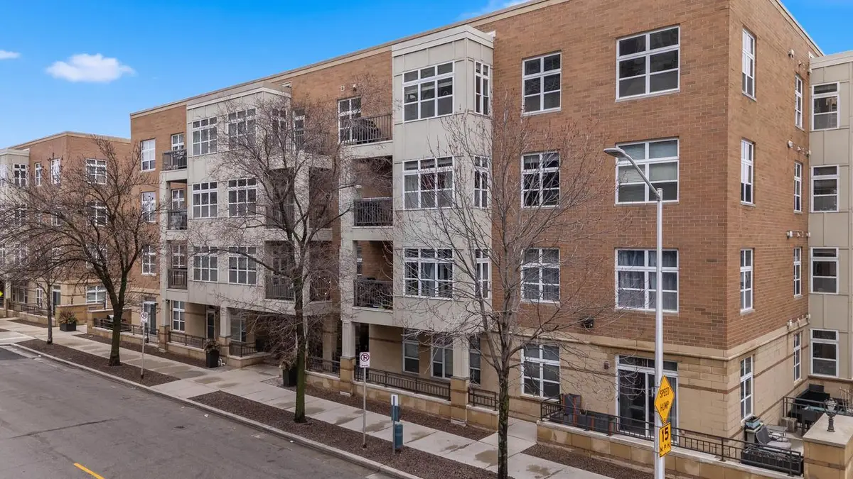1915 N Water STREET #101, Milwaukee, WI 53202 - #1